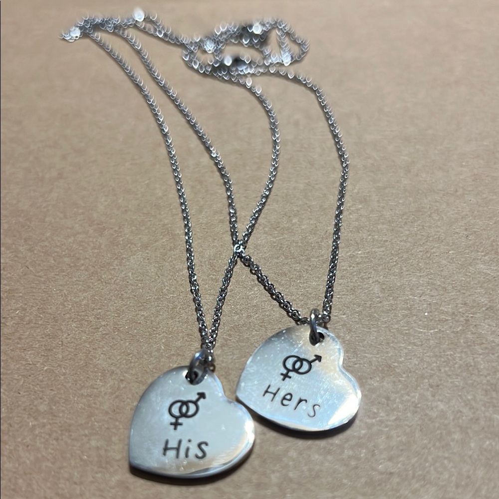 New Matching Couples Silver Tone His & Hers Pendant Necklace Set